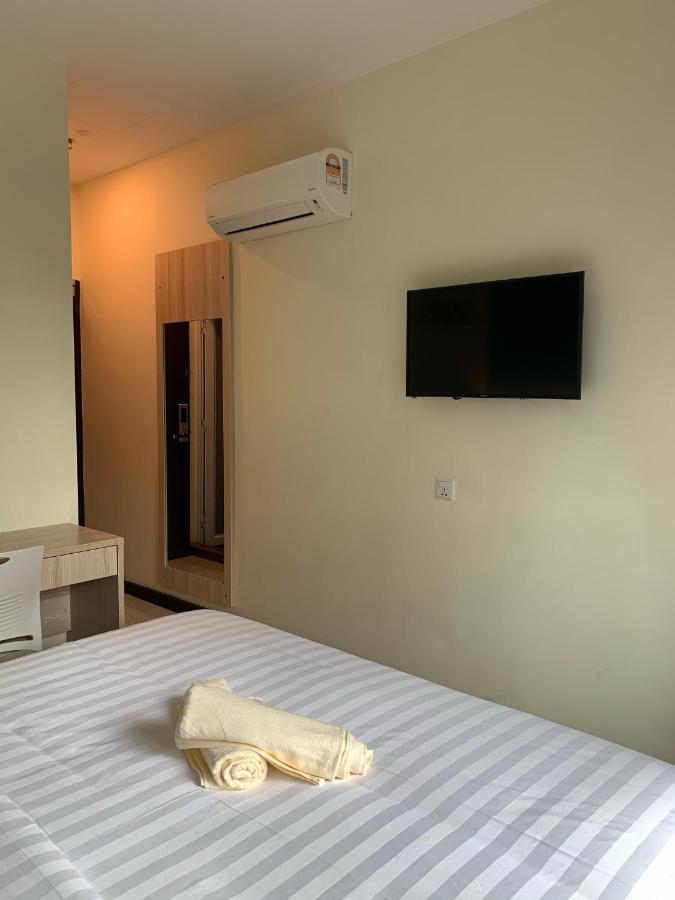 M Quality Hotel 话毛生 外观 照片